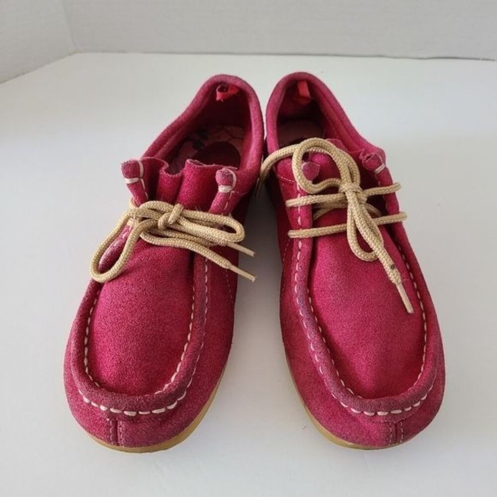 Old Navy fuchsia wallabee shoes, size 4
